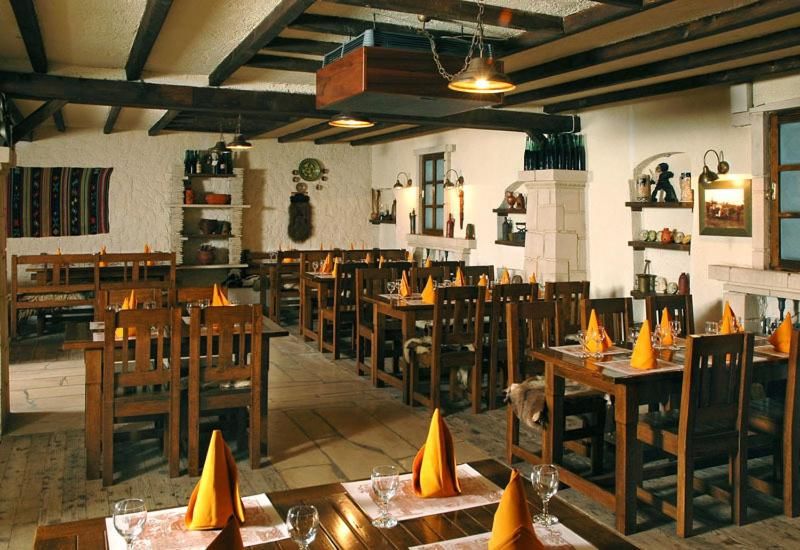 Отель Hotel Irisa Бухарест-14