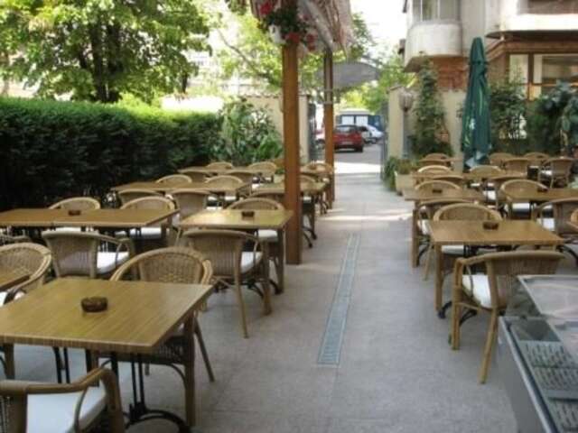 Отель Hotel Irisa Бухарест-35
